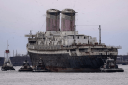 A historic ocean liner is a step closer to becoming the world's largest artificial reef