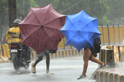 Cyclone Arnab hits India's Andhra Pradesh state as tens of thousands evacuate