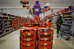 Halloween candy sales are off to a slow start amid high chocolate prices and affordability concerns